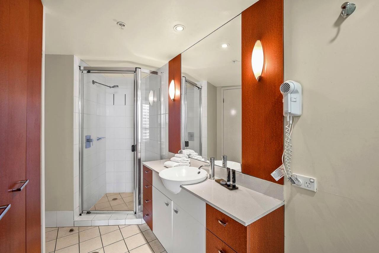 Apartment Chevron Renaissance Gold Coast